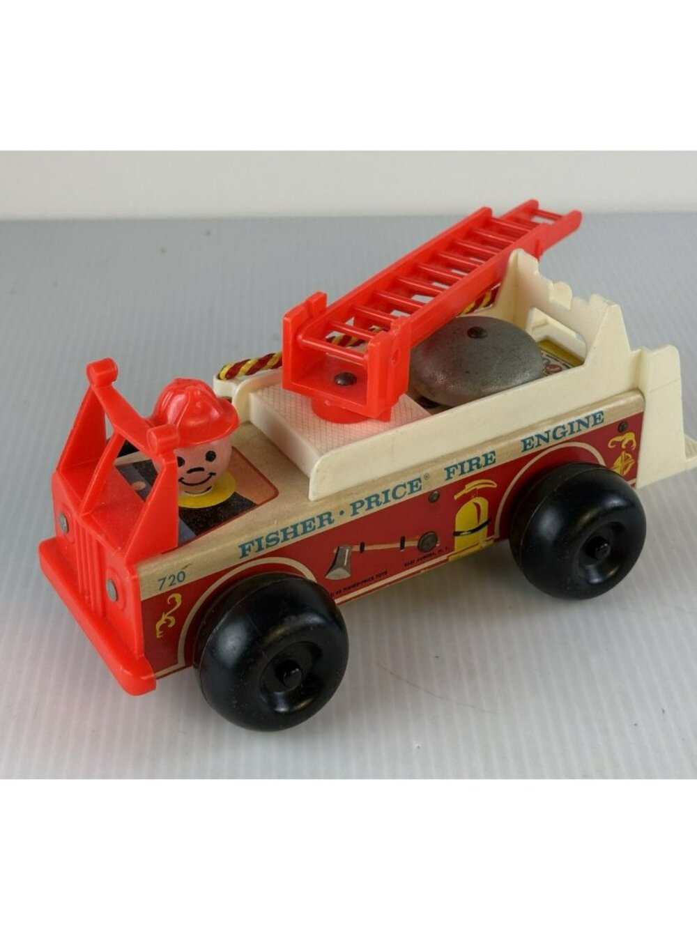 Vintage 1968 Fisher Price Little People Wood Fire Truck Engine With Fireman #720